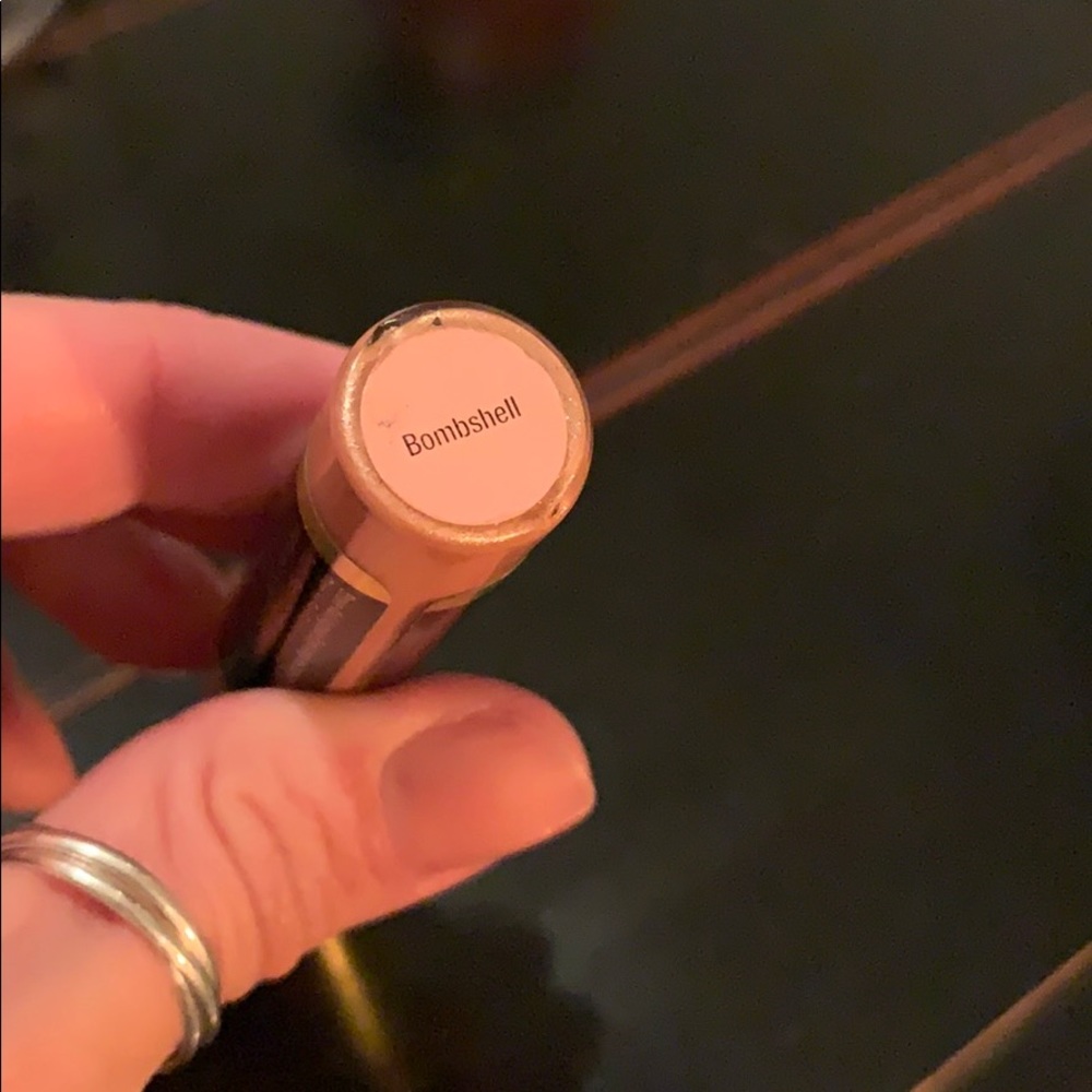 Bombshell Lipsense